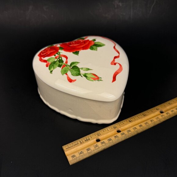 Vtg Teleflora Ceramic Heart Shaped Trinket Box w Lid Red Roses Flower Red Ribbon - Picture 1 of 13